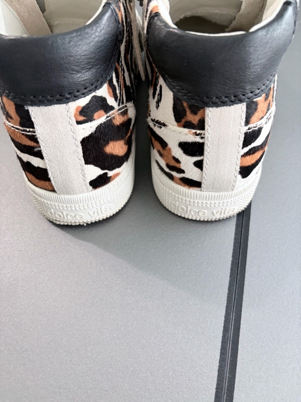 Dolce Vita Light Gray High-Top Sneakers with Leopard Panel - Picture 4 of 4